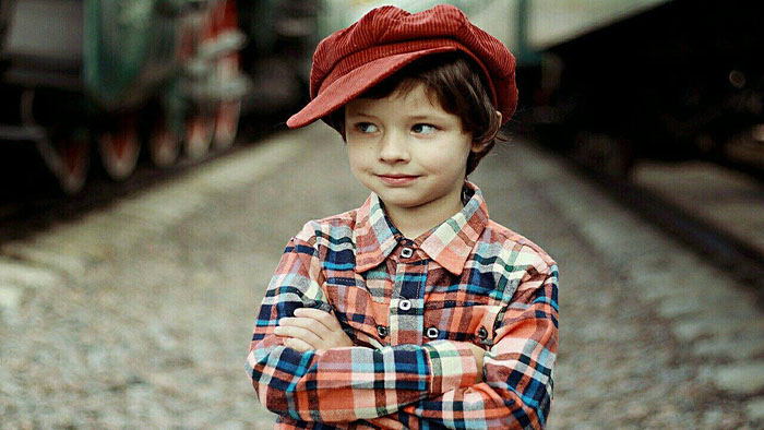 background blur, boy portrait, boy, portrait image, blur tool, depth of field 